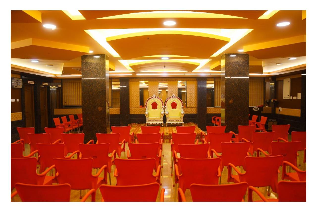 Hotel Sr Tiruchendur Tiruchchendūr Exteriér fotografie