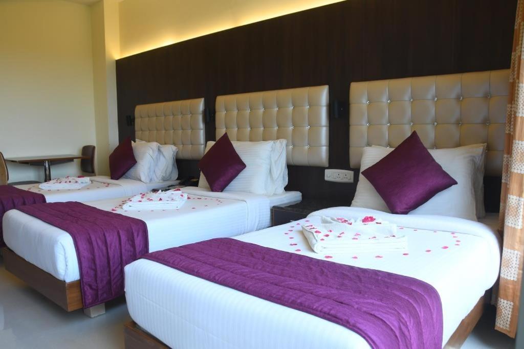 Hotel Sr Tiruchendur Tiruchchendūr Exteriér fotografie